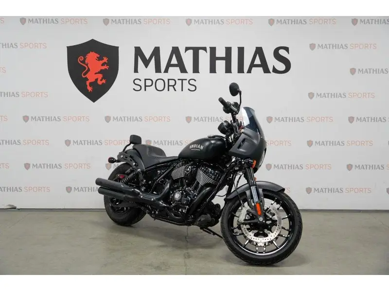 2023 Indian Motorcycle SPORT CHIEF DARK HORSE thumbnail 2