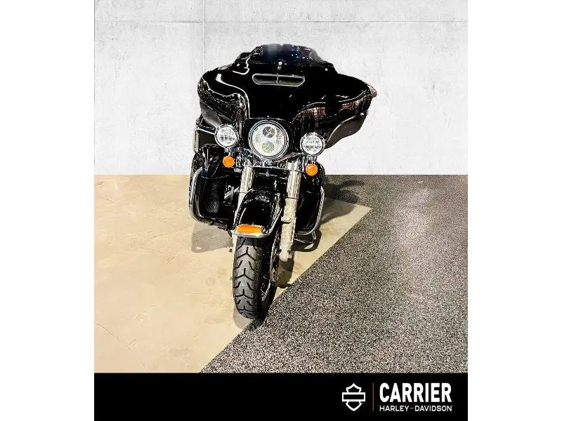 2018 Harley-Davidson Moto Harley-Davidson ELECTRA GLIDE ULTRA LIMITED 2018
