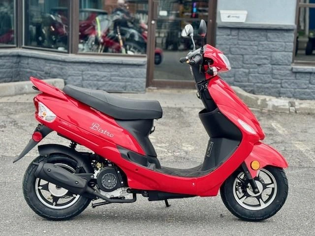 Scootterre Bistro 50 2023 alt