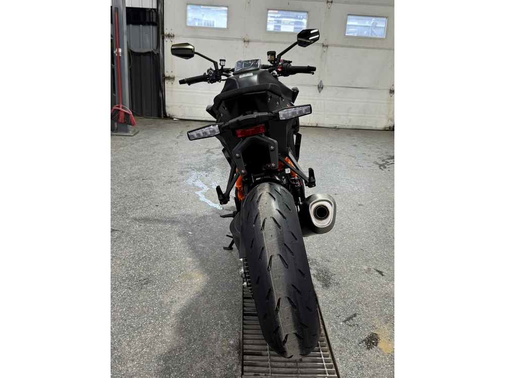 Ktm 1390 R Evo 2026 alt