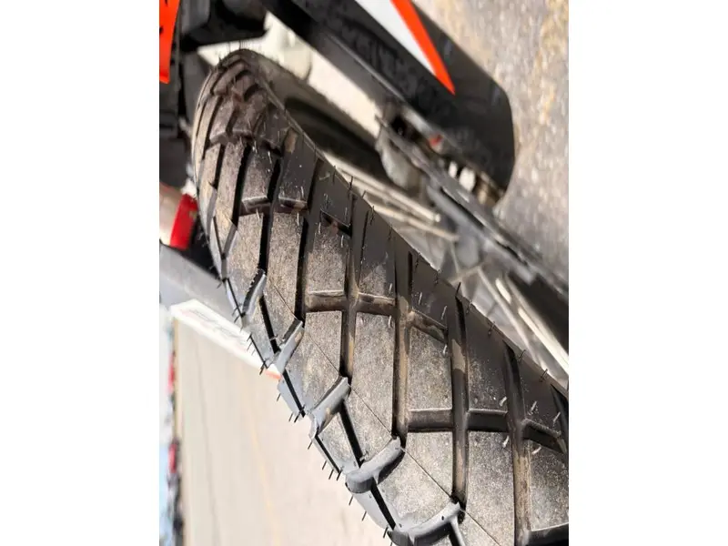2022 KTM 890 ADV R