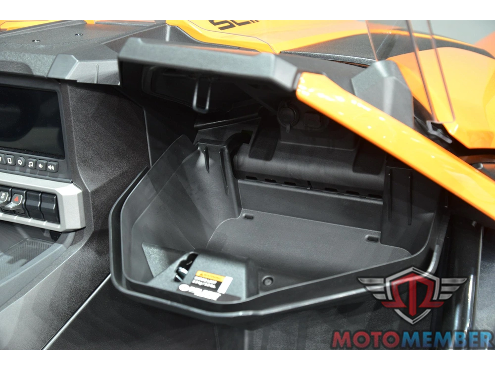 2026 Slingshot Sl Autodrive 5 alt