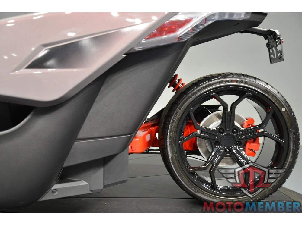 2026 Slingshot R Manual alt
