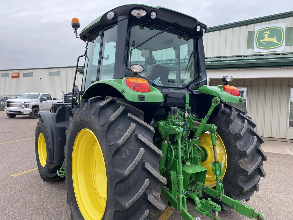 John Deere 6110m 2023 alt