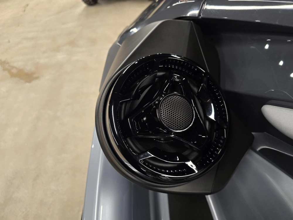 2026 Brp Rxt-x 325 alt