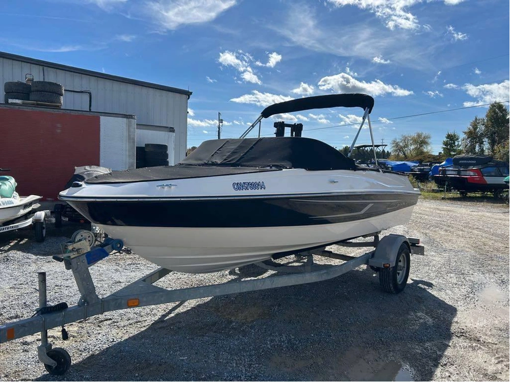 2014 Bayliner 185 Bowrider alt