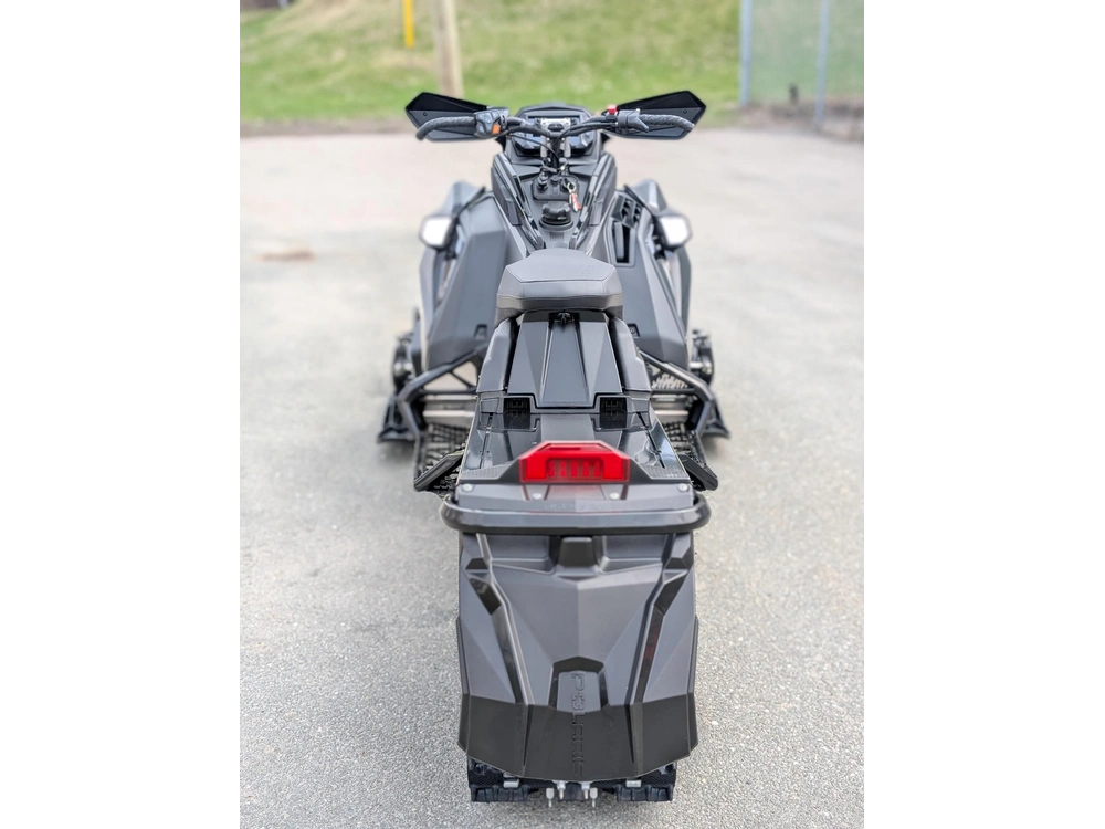 Polaris Sno-26 9r Indy Xcr 137 🎯 Motoneige Performance Trail Cloutée Mint Garantie Écran 7s Suspension Pro Prête Saison 🟢 2026 alt