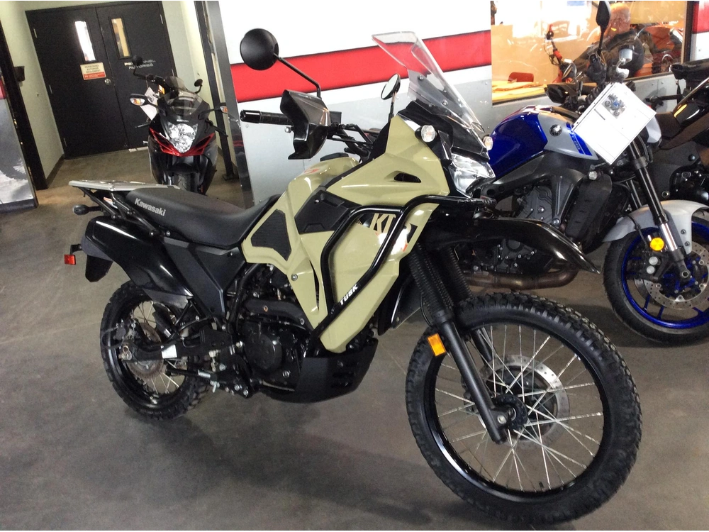 2022 Kawasaki Klr650 alt