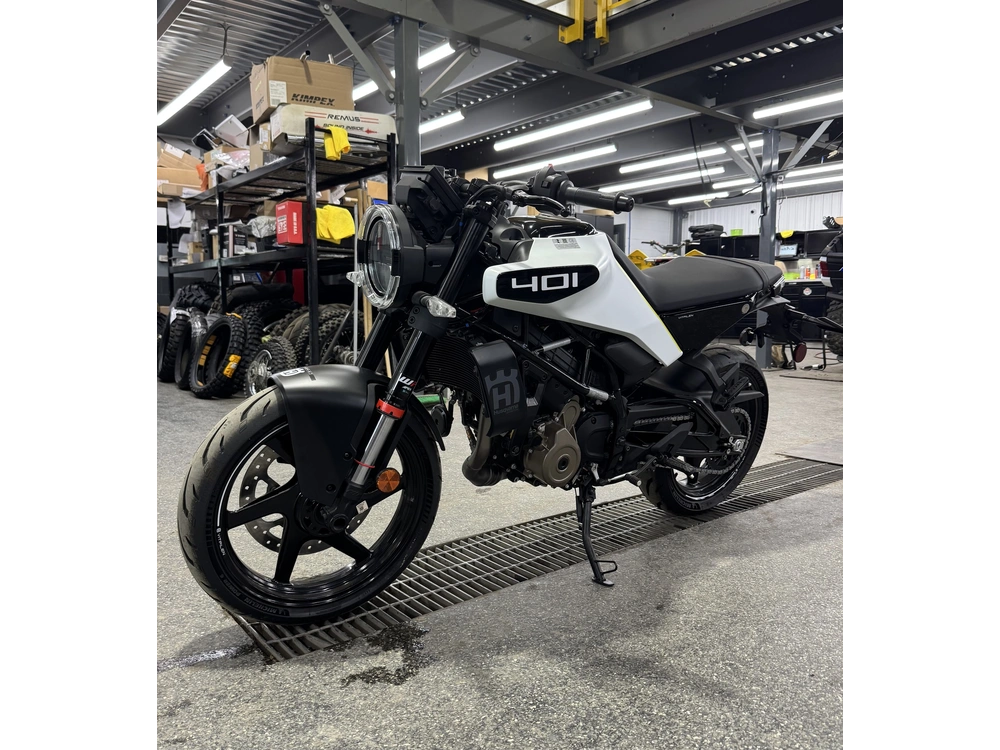 Husqvarna Vitpilen 401 B.d. 2024 alt