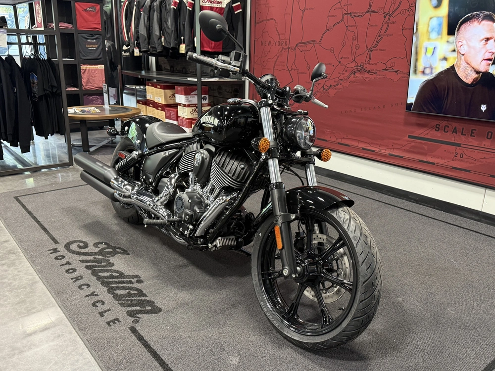 2026 Indian Motorcycle Chief alt