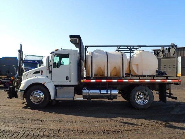 2010 Kenworth T370