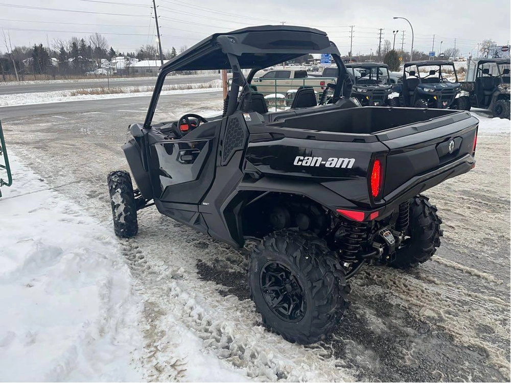 2026 Can-am Commander Xt 700 alt