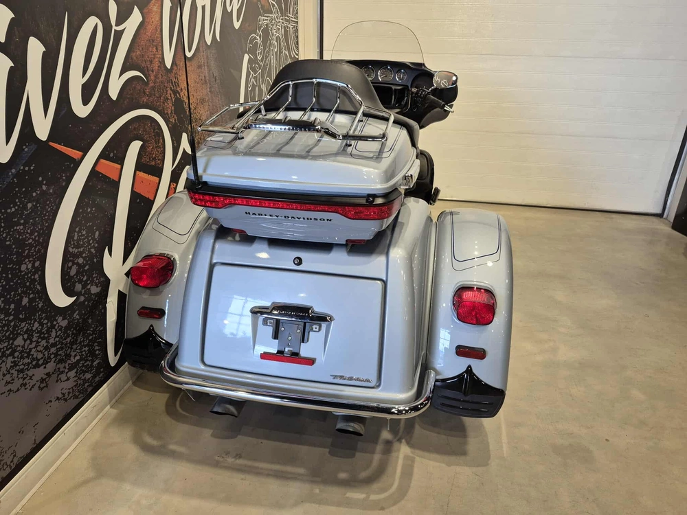 Harley-davidson Trike Tri Glide Ultra Flhtcutg 2023 alt
