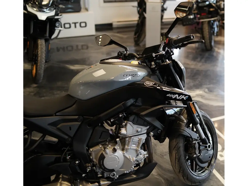 Cfmoto 675 Nk 2026 alt