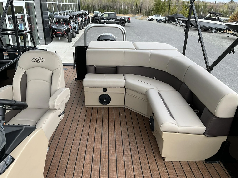 Bentley Legacy 200 Cruise 2025 alt