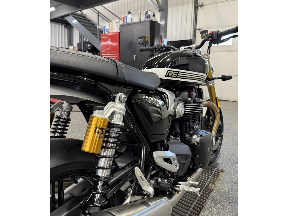Triumph Speed Twin 1200 Rs 2026 alt