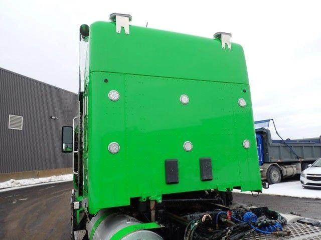 Kenworth T880 2025