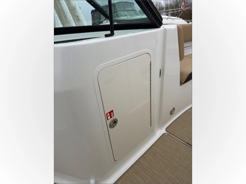 2026 Sea Ray Sdx 230 alt