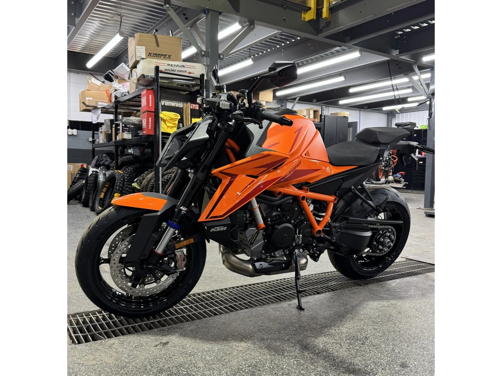 Ktm 1390 R Evo 2026 alt