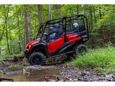 Honda Pioneer 1000 5p Dlx 2025 alt