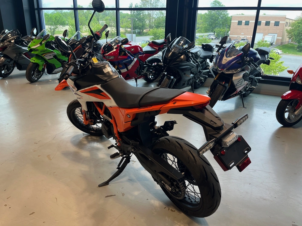 2026 Ktm 390 Smc R alt