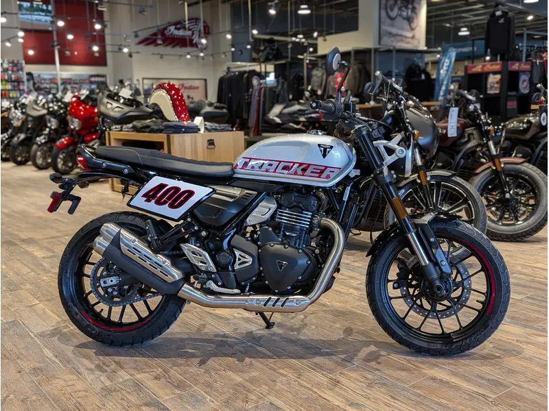 Triumph Tracker 400 // Aluminium Silver 2027