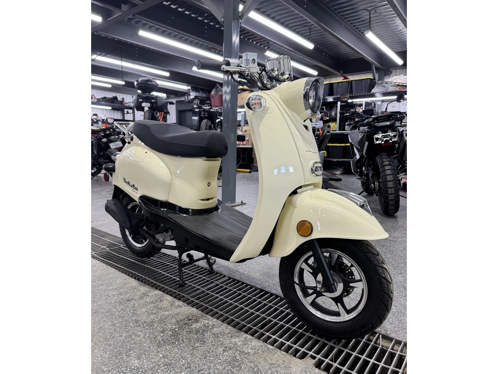 2022 Scootterre Solista alt