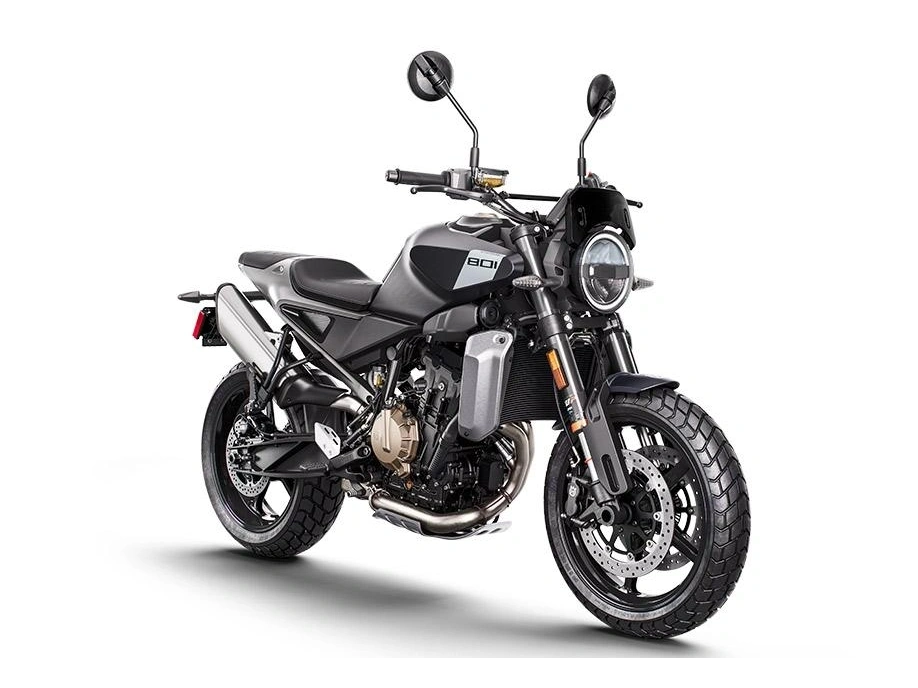 2025 Husqvarna Svartpilen 801 alt