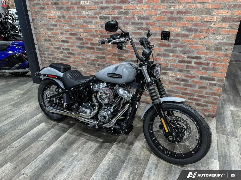 2025 Harley-Davidson FXBB - Street Bob® thumbnail 22