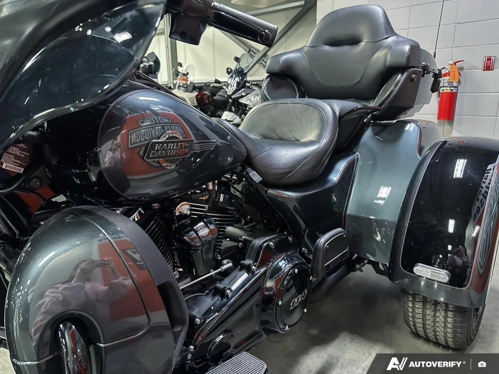 2025 Harley-davidson Tri Glide Ultra alt