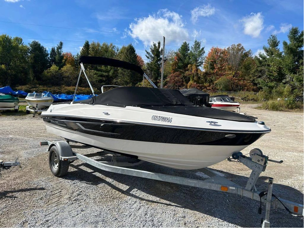 2014 Bayliner 185 Bowrider alt