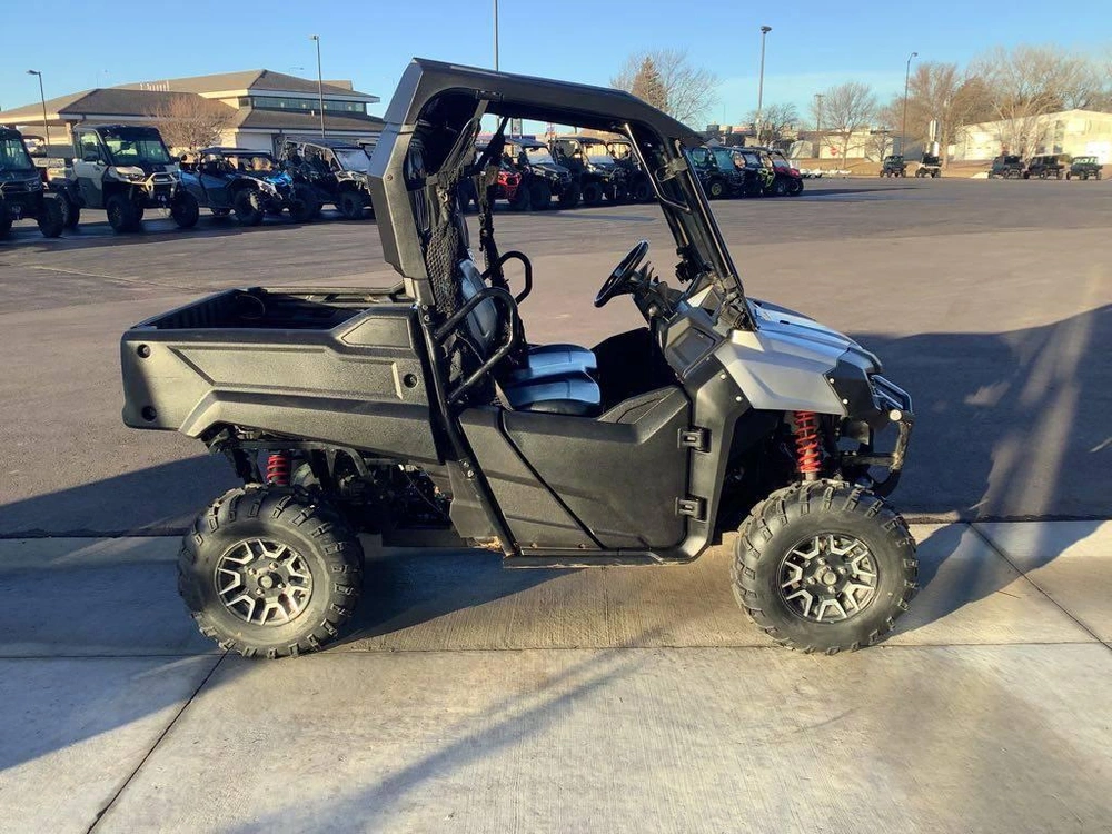 2020 Honda Pioneer 700 Deluxe alt
