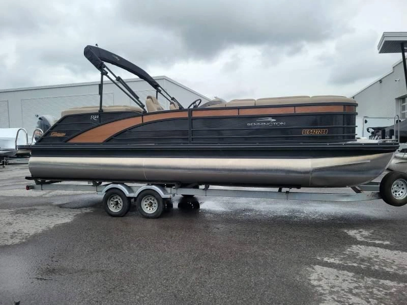 2019 Bennington Marine R 23 Fastback 3 Tubes / Vf150 alt