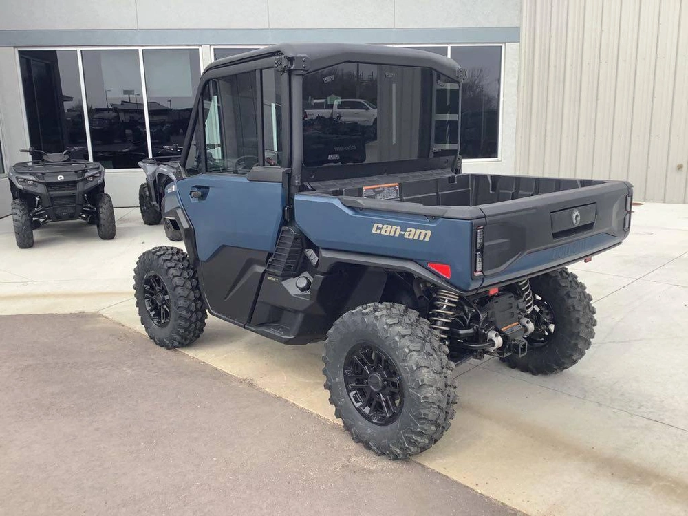 2026 Can-am Defender Limited Hd11 alt