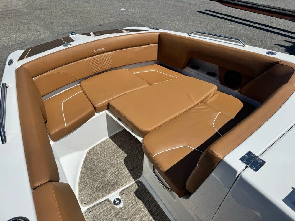 Glastron 245 Gtd 6.2l/b3 Mercruiser 2021 alt