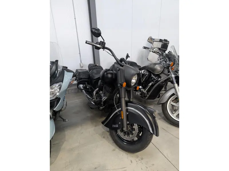 2017 Indian Motorcycle CHIEF DARK HORSE thumbnail 3