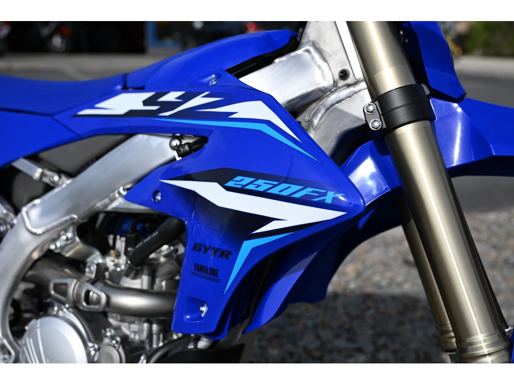 2026 Yamaha Yz250fx alt