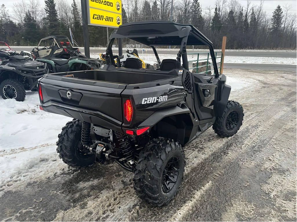 2026 Can-am Commander Xt 700 alt
