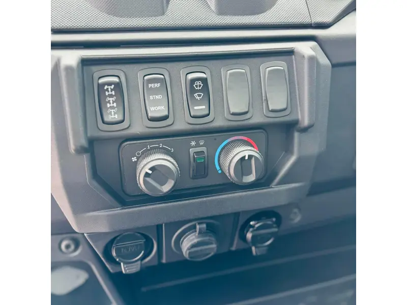 2027 Polaris RANGER XP 1000 CAB R27RRM99A4 thumbnail 8