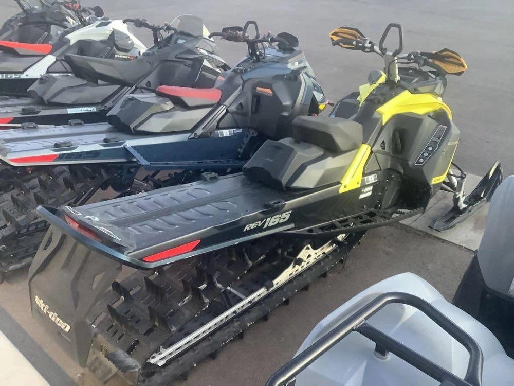 2017 Ski-doo Summit 165 alt