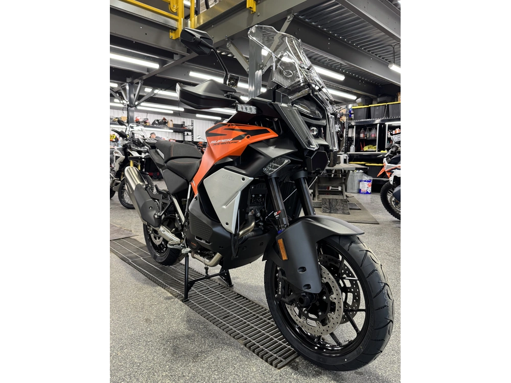 Ktm 1390 Super Adv S 2027 alt