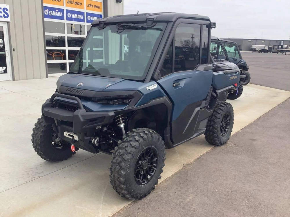 2026 Can-am Defender Limited Hd11 alt