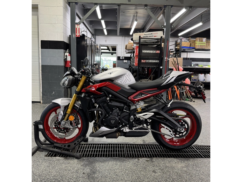 2026 Triumph Street Triple 765 Rx alt