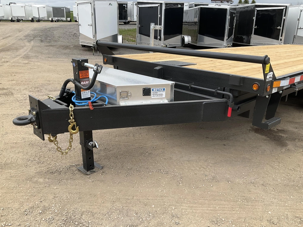 2026 Canada Trailers 8.5x26 10.5 Ton Hydraulic Tilt Trailer alt