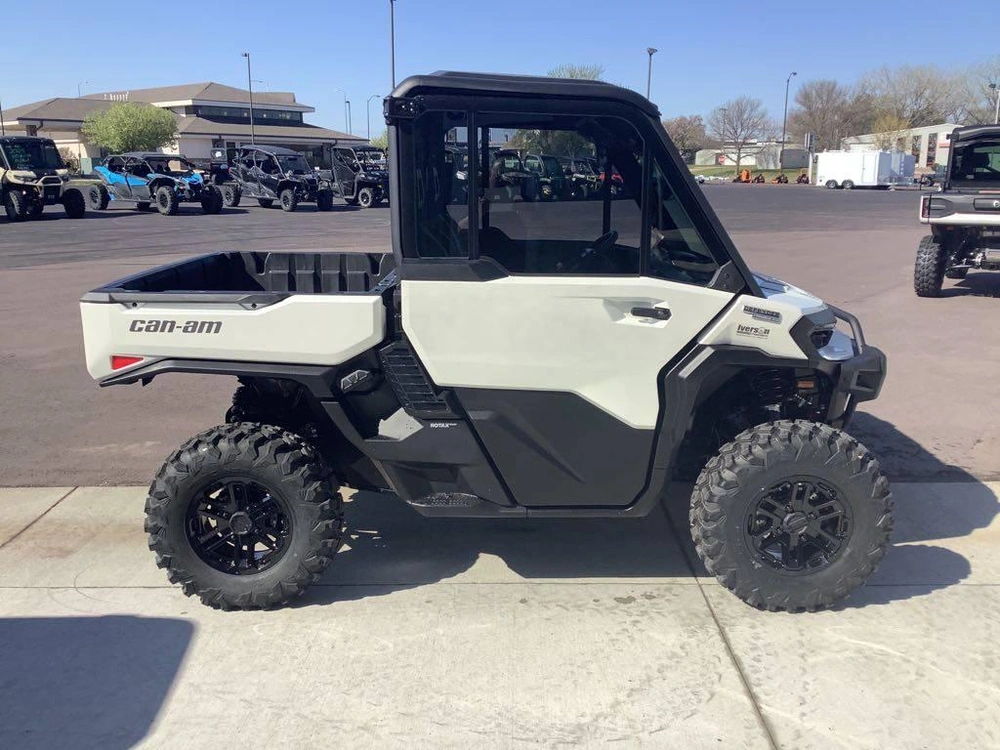 2026 Can-am Defender Limited Hd11 alt