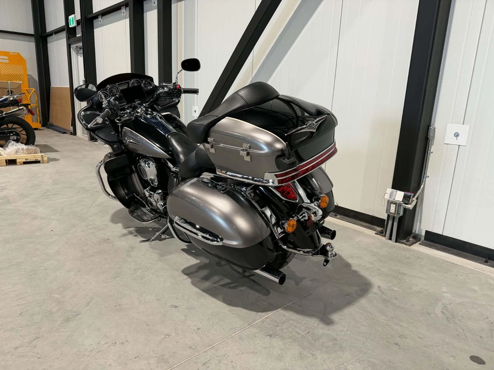 Kawasaki Voyageur 1700 2014 alt