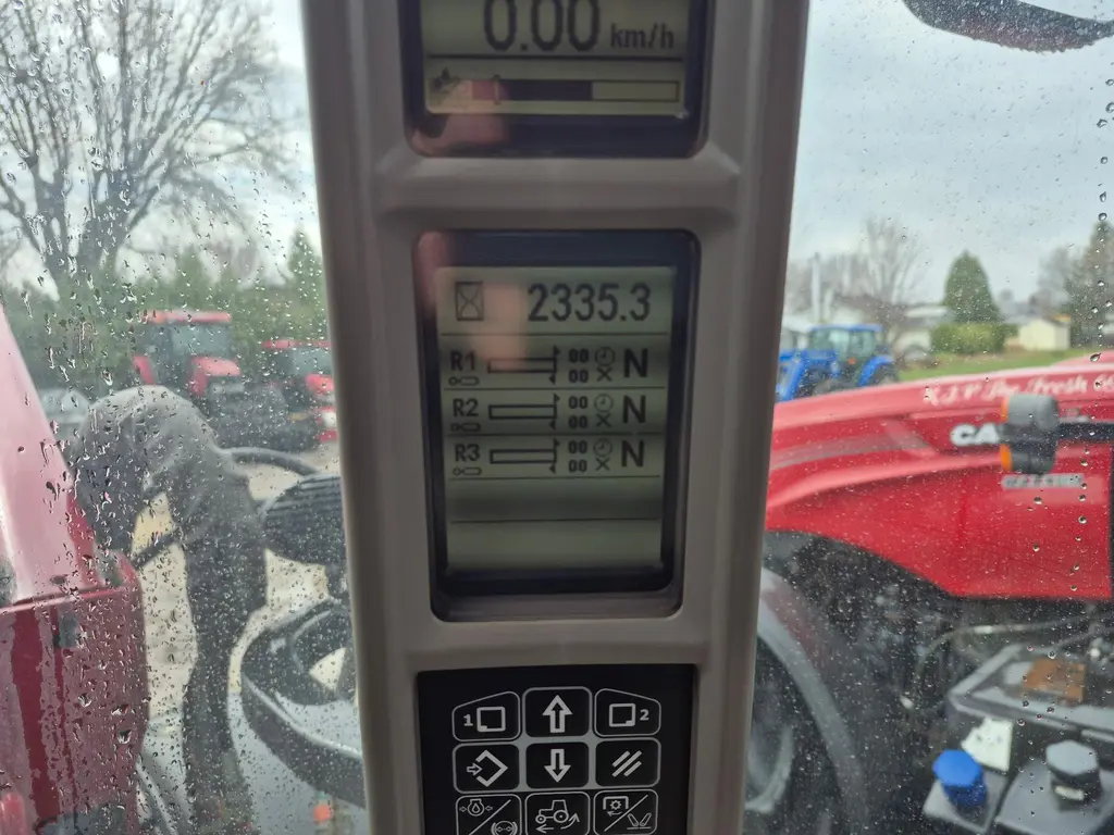 2017 Case IH Maxxum 125