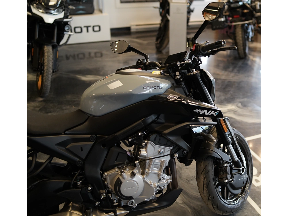 Cfmoto 675 Nk 2026 alt