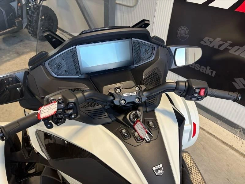 2026 Can-am Spyder Rt Sea-to-sky (se6) alt