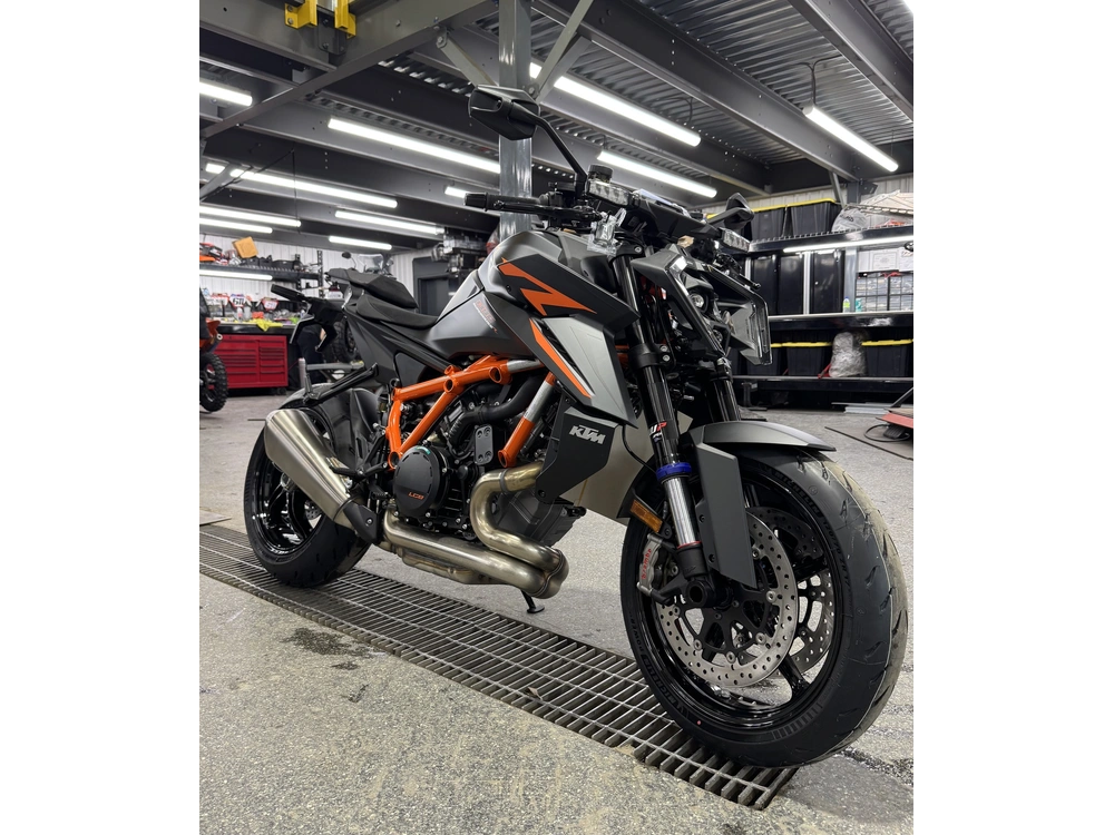 Ktm 1390 R Evo 2026 alt